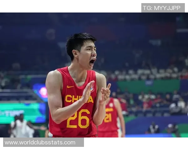 中国男篮迎战安哥拉全力争胜展现团队实力与拼搏精神