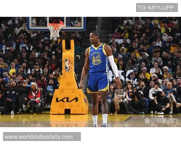 勇士与灰熊对决历史战绩分析及近期表现总结